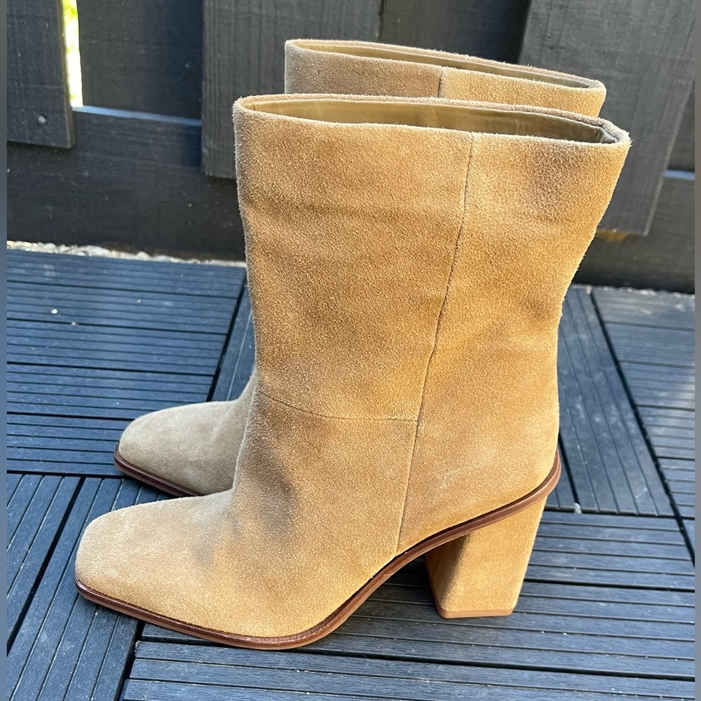 VINCE CAMUTO Women’s Dantania Square Toe Block Heel Zip-Up Tan Booties Size 8M - Picture 3 of 14